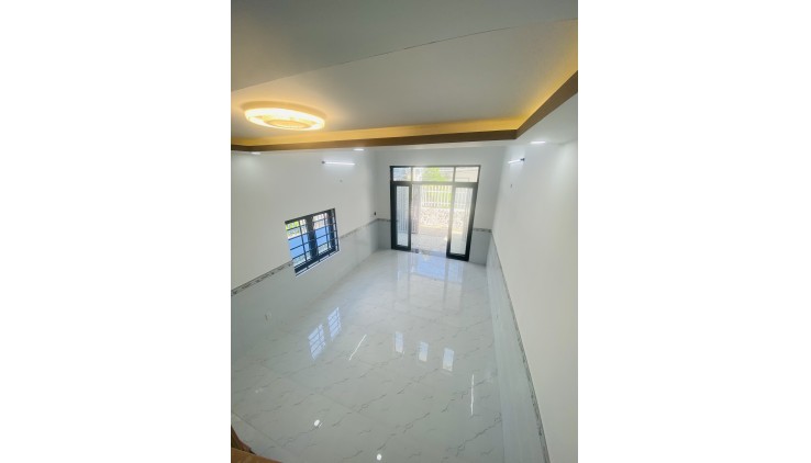 Nhà mới 2 tầng 139m2 Bình Chánh QL1 ngang 6m chỉ 4 tỷ TL.